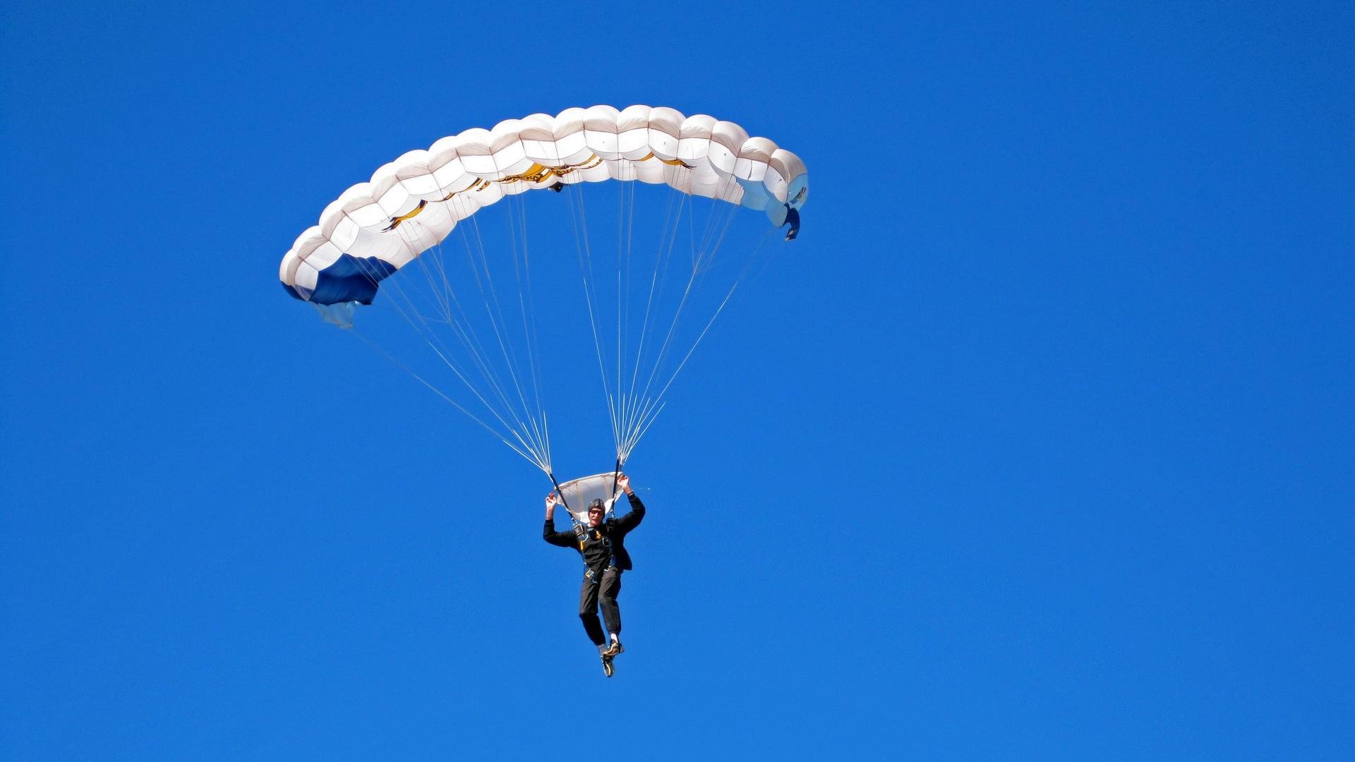 “诺克·达维德·彼得森在南非羚羊队中的关键时刻发挥”